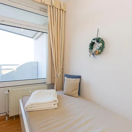 Lord Nelson 803 Κουξχάφεν